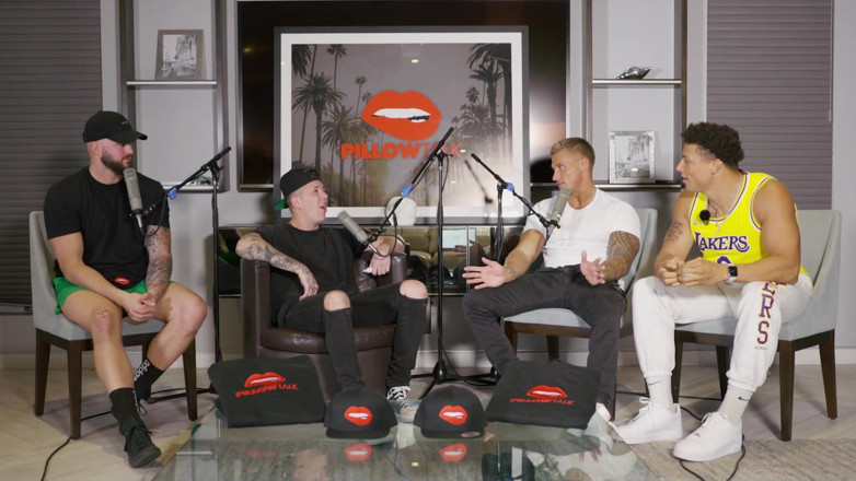 Pillow Talk: Chase Having S＊x Infront of Nathan!!