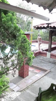 Seksi Bayan Beth ile kamera arkası