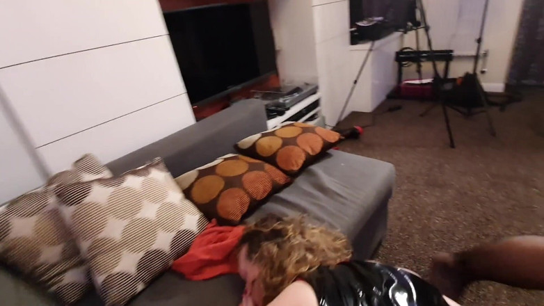 Mistress Jodie May: T-girl spitroast a výstřiky