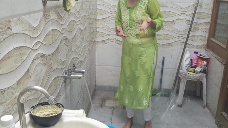 Hornycouple149: Indian Sutela Bhai Saw the Stepsister Doing the Scandal and...