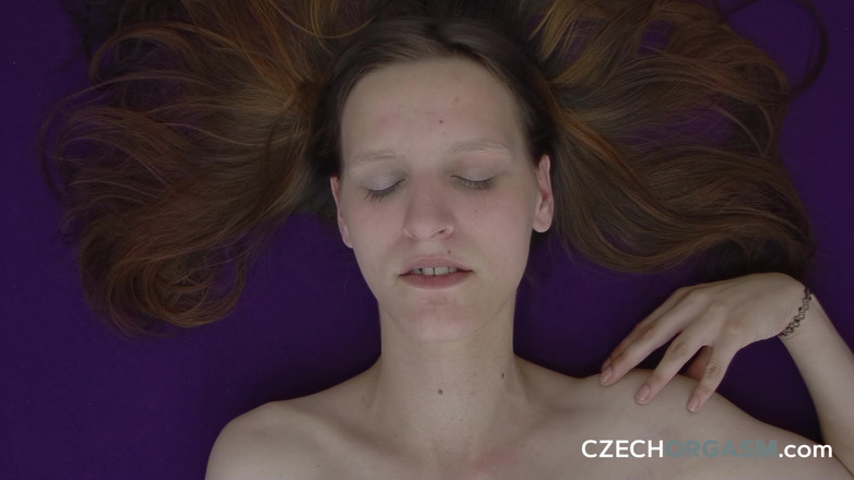 Czech Orgasm: Orgasme Czech 46 awek bertetek besar suka permainan sangkar - fisted dan...