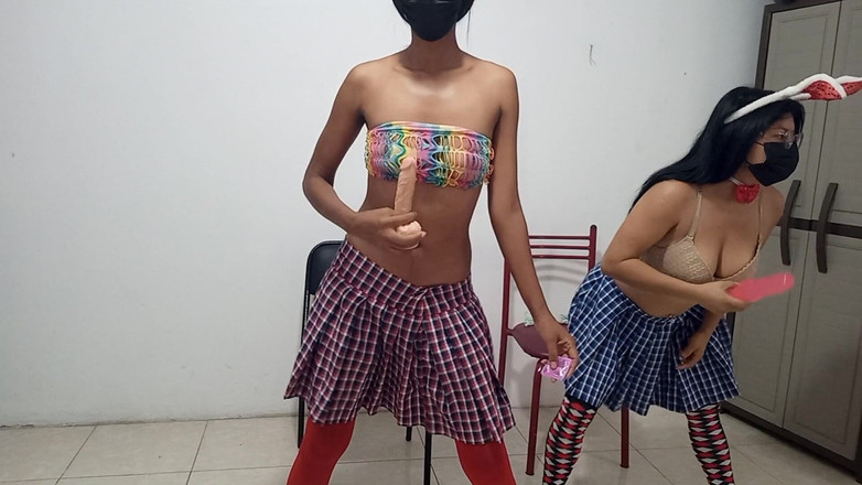 NEGRITA SEXY: 私の親友は、私が先生のためにセクシーなビデオを作ることに興奮しています
