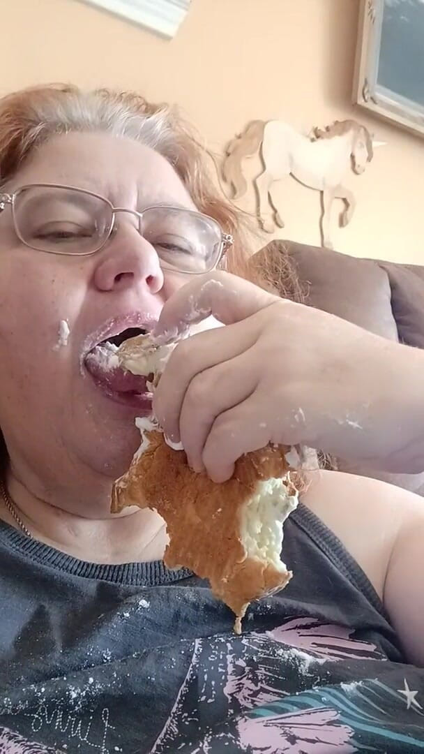 BBW nurse Vicki adventures with friends: Krémové potěšení z nafouklé