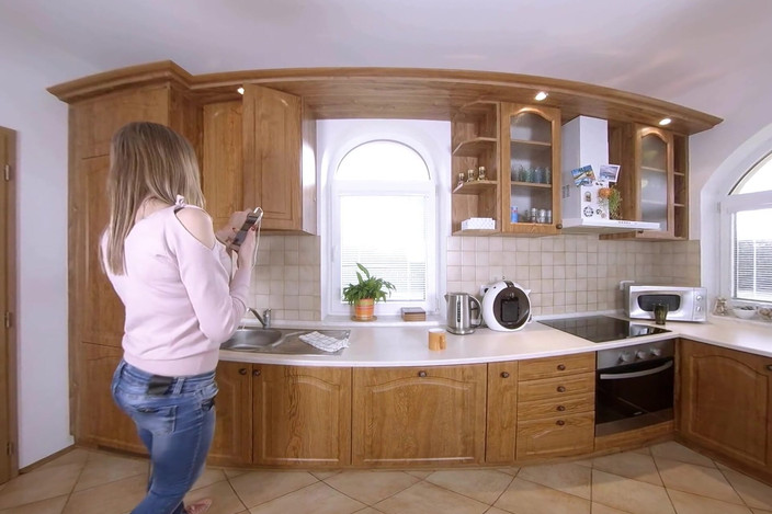 TSVirtualLovers: Striptease - Ramona Swarovski