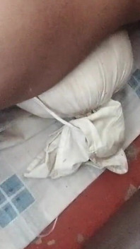 Hijastra en la ley rogando por padrastro en la leche de la ley, marido trabajando