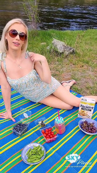 Solo Outdoor Picnic Fingering