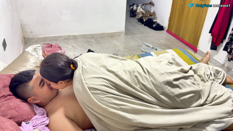 MaRaSexx: Nevlastní Sestro, Když Mě Budeš Kouřit, ať Je to Rychlé,...