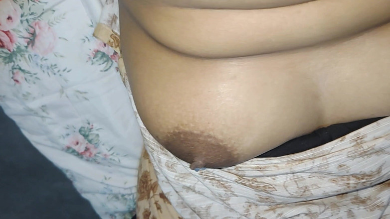 Faryal: 통통한 젖은 섹스