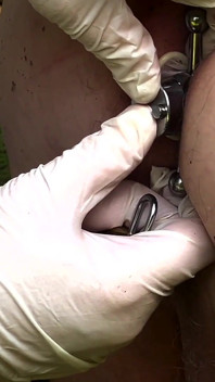 Dominatrix Mistress April punishment blockhouse