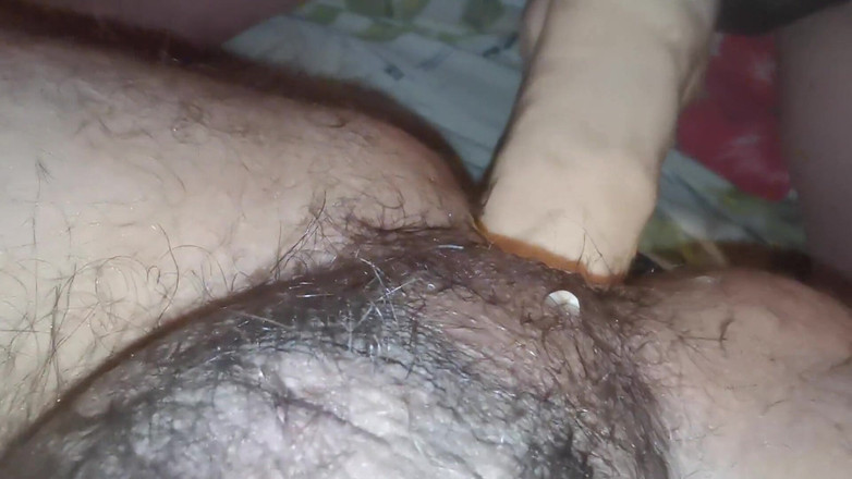 Skowirowi: Henjutan keras suami saya dalam pantat.