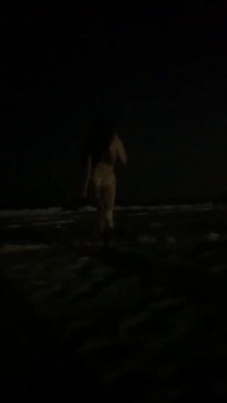 Megan Inky: 메건 인키 언더 더 문