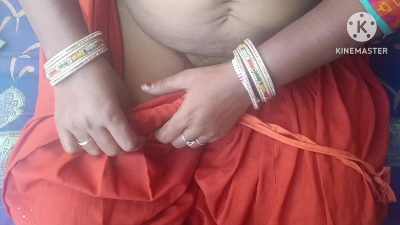 Yourgeeta8899: Hyresvärdinnan försöker sätta på sin stiliga hyresgäst under dagen i 69 -position (4K...