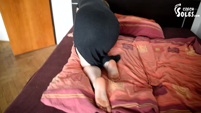 Czech Soles - foot fetish content: Naughty Anna and her sexy feet