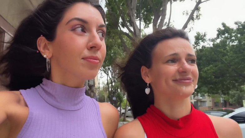 Katty West: Los vecinos piden correrse en sus caras adorables para un...