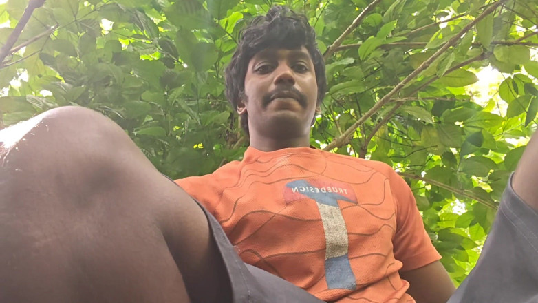 Charmer1999: Outdoor Jerking and Balls Play