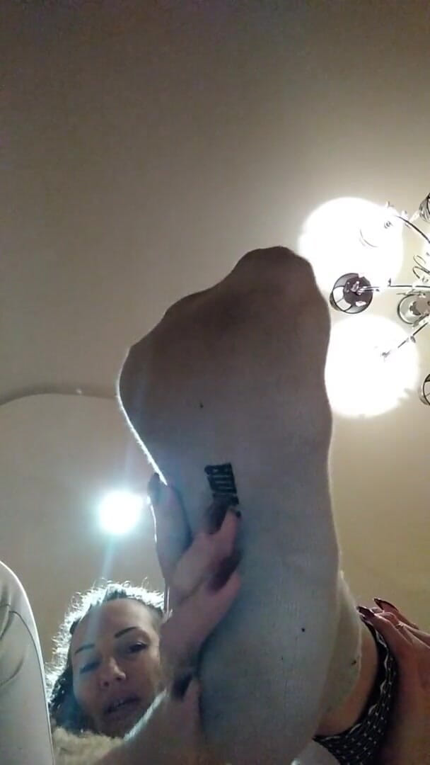 BadAssBitch: Páchnoucí špinavé ponožky po fitness