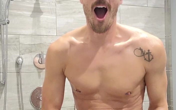 KingB8er: Super šukání nadržené v tělocvičně a bylo potřeba uvolnit masivní nálož