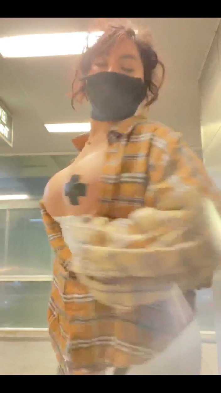 Jayla Cuateco: Spune-mi numele și trage-mi înapoi centimetrii