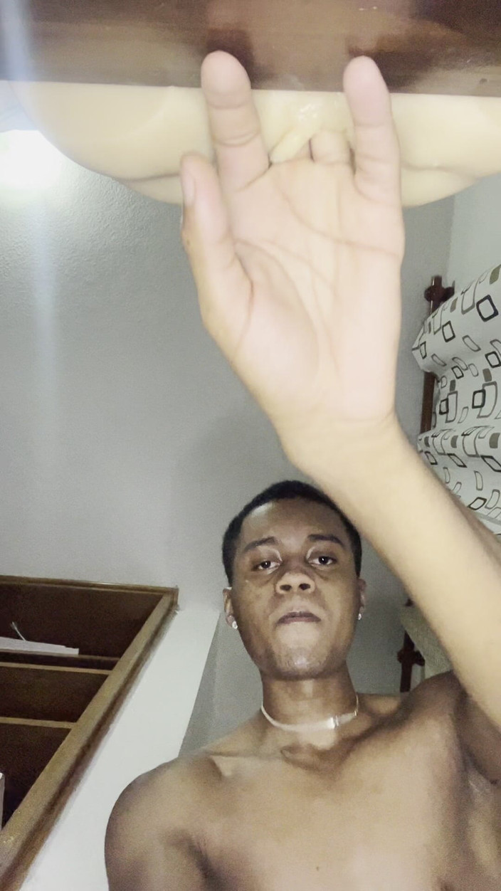 Black-2001: Chcę ssać tyłek i piwkę tak, jak pieprzę tego fleshlighta