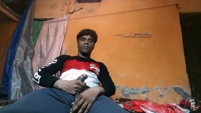 Desiboy110Ankit: Pre lízání mrdky a šukání v posteli