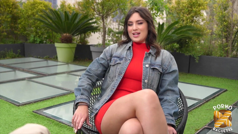 Porno Baguette: Laury, Sexy Brunetka, Ošukaná dvěma ptáky