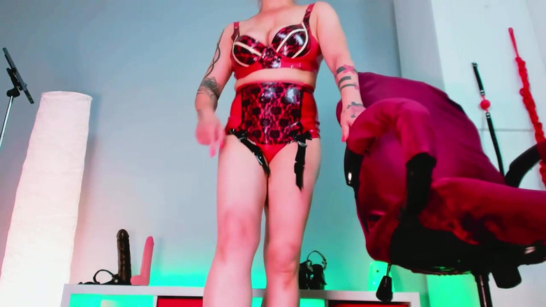 Ella Kross: Melancap ke Kaki Berpeluh Saya Dengan Kiraan Air Mani! HD...