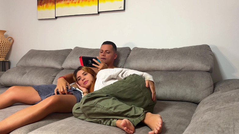 Labestiaylabella: Очень горячая девушка хочет, чтобы ее трахнули