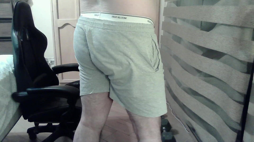 Muscular Camboy Flexes His Muscles and Squats (Himbo Fox)