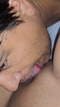 Ayah memberikan saya blowjob yang hebat