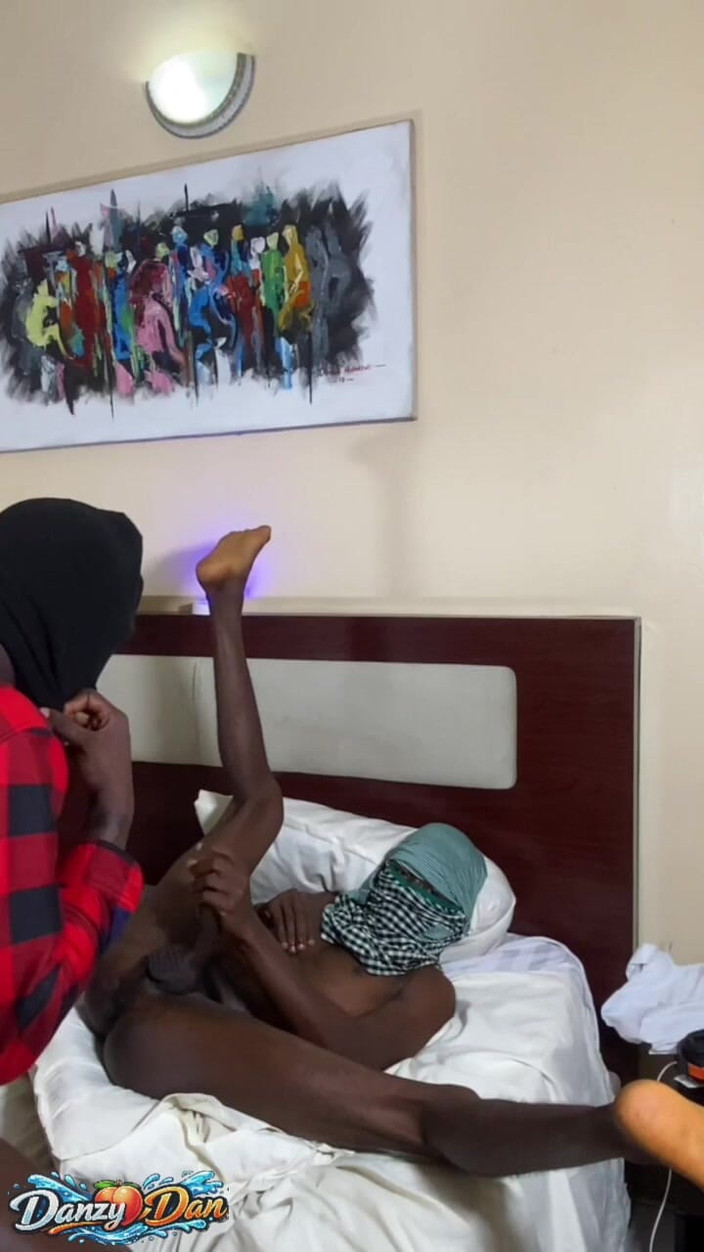 DanzyDan: Sie Wechselten Sich an Meinem Loch Mit Ihren Bbcs Ab