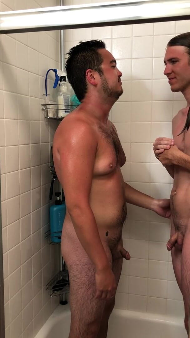 Those Gay Guys: Po šukání ve sprše a čištění