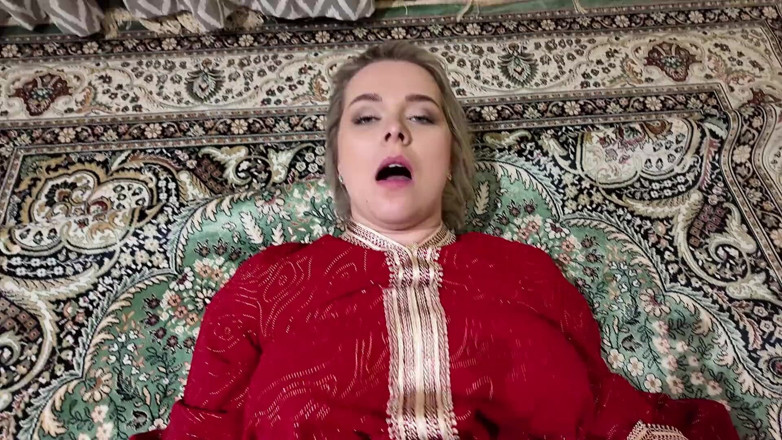 Amateur Homemade Porn: Sex incitant turcesc cu înregistrare de acasă cu mamă sexy căsătorită