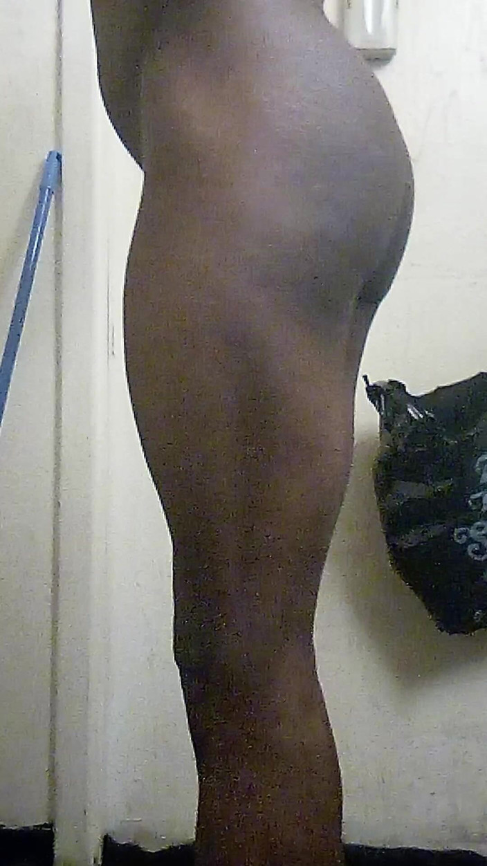 SweetDWillie456: Гей чорна фембойка соло дупа розтягує товстий великий чорний член