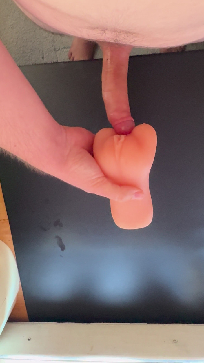 SoloEdgeMaster: Futai cu pizdă cu jucărie și spermă în interiorul ejaculării înăuntru