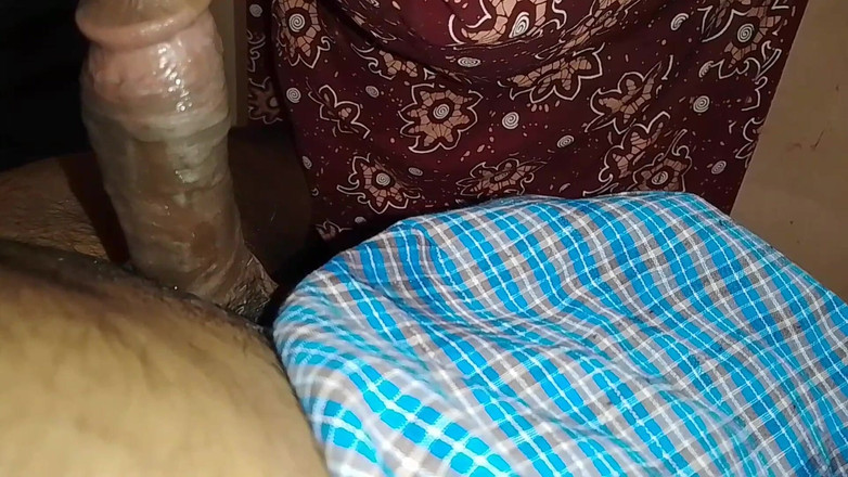 Bijukumar: 남편의 페니를 입에 넣고 우유를 시오후키하는 Mallu 소녀