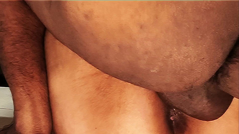 VICKY WOO: Ehemann und ehefrau haben sex und massieren muschi