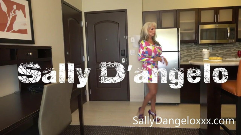 Sally D'Angelo: Weckruf
