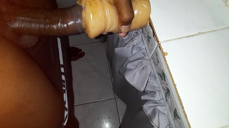 Islandvibes69: Jerking off S11 E3