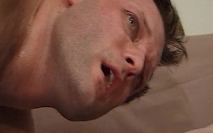 Just X Gays amateur porn: Тайное дело: женатый папочка не может устоять перед ртом его твинка и тугая хватка