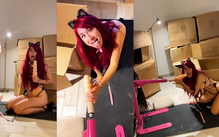 SexTravelers: Я- кішка червоний фетиш дівчина отримала сексуальне збудження і мінет, смоктала секс-машину