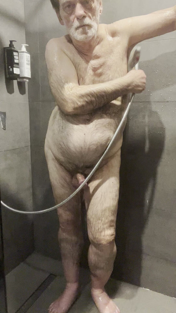 Coach Karl dude lodge: 2026 Valentýn čas ve sprše 1