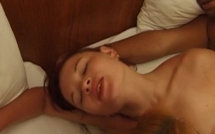 Deutsche Damen: German Whores Anally Drilled Before a Cumshot in Threesome