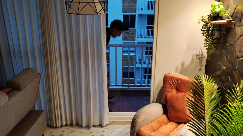 Anotonella-jones: Facet przychodzi podnieść piłkę i w końcu mnie pieprzą