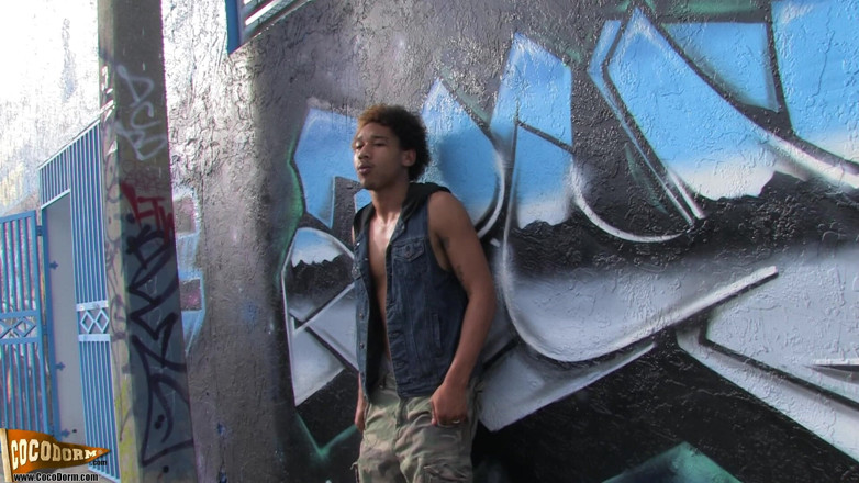 CocoDorm: Theo Rush