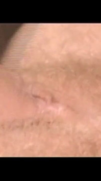 Mamă sexy retro reală cu țâțe frumoase futută și umplută de spermă în gură de două pule mari