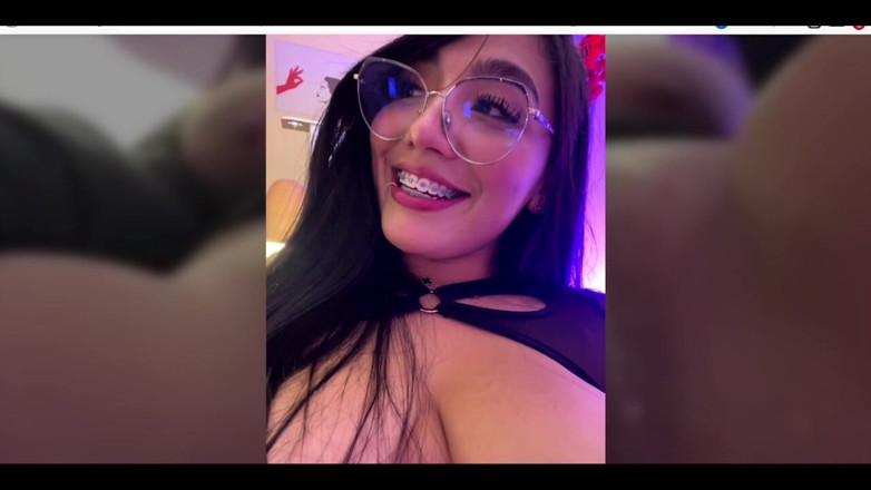 Tuckersabrina: 自分のおもちゃのコントロールを渡すと、ユーザーに抱かれたい衝動に耐えられません