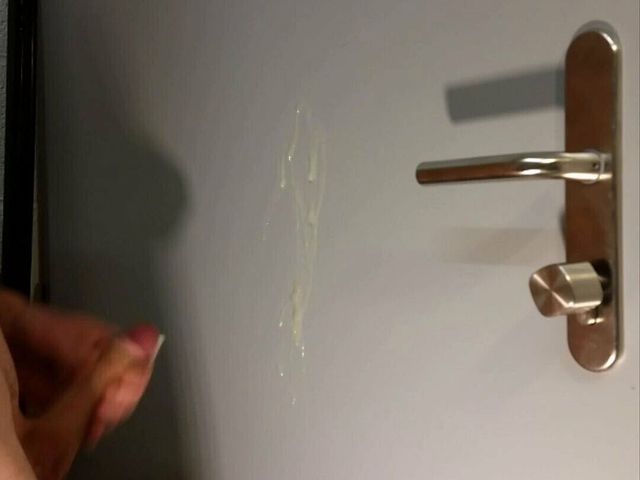 Cum at the Door (Bidon studio)