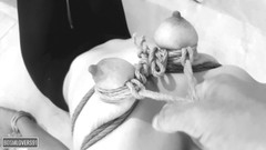Bdsmlovers91: 可怜的小奶子粗暴的捆绑SM汇编在小下垂的空奶子上