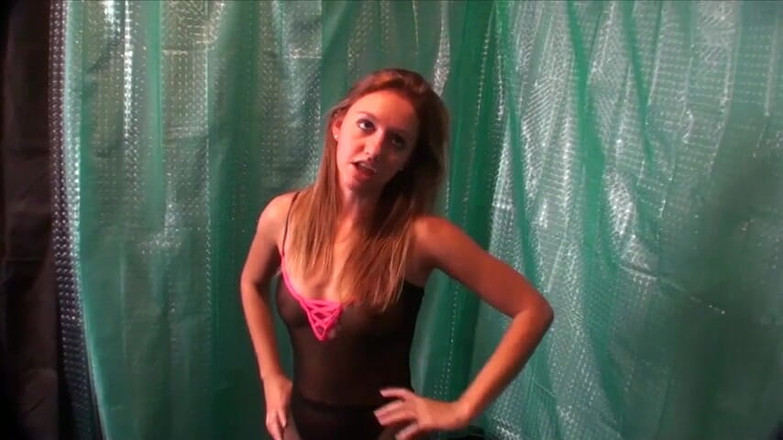 SweetFemdom: Wichs deinen kleinen schwanz zu alexis