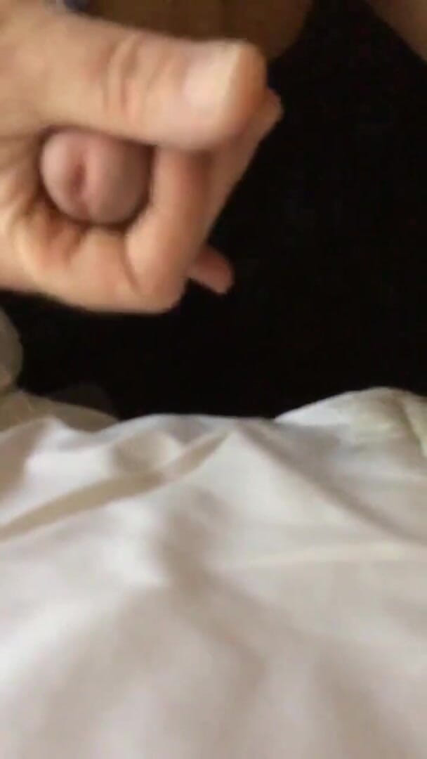 Kinky horny gay bois: Just a gay man jerking cummies out of his penis